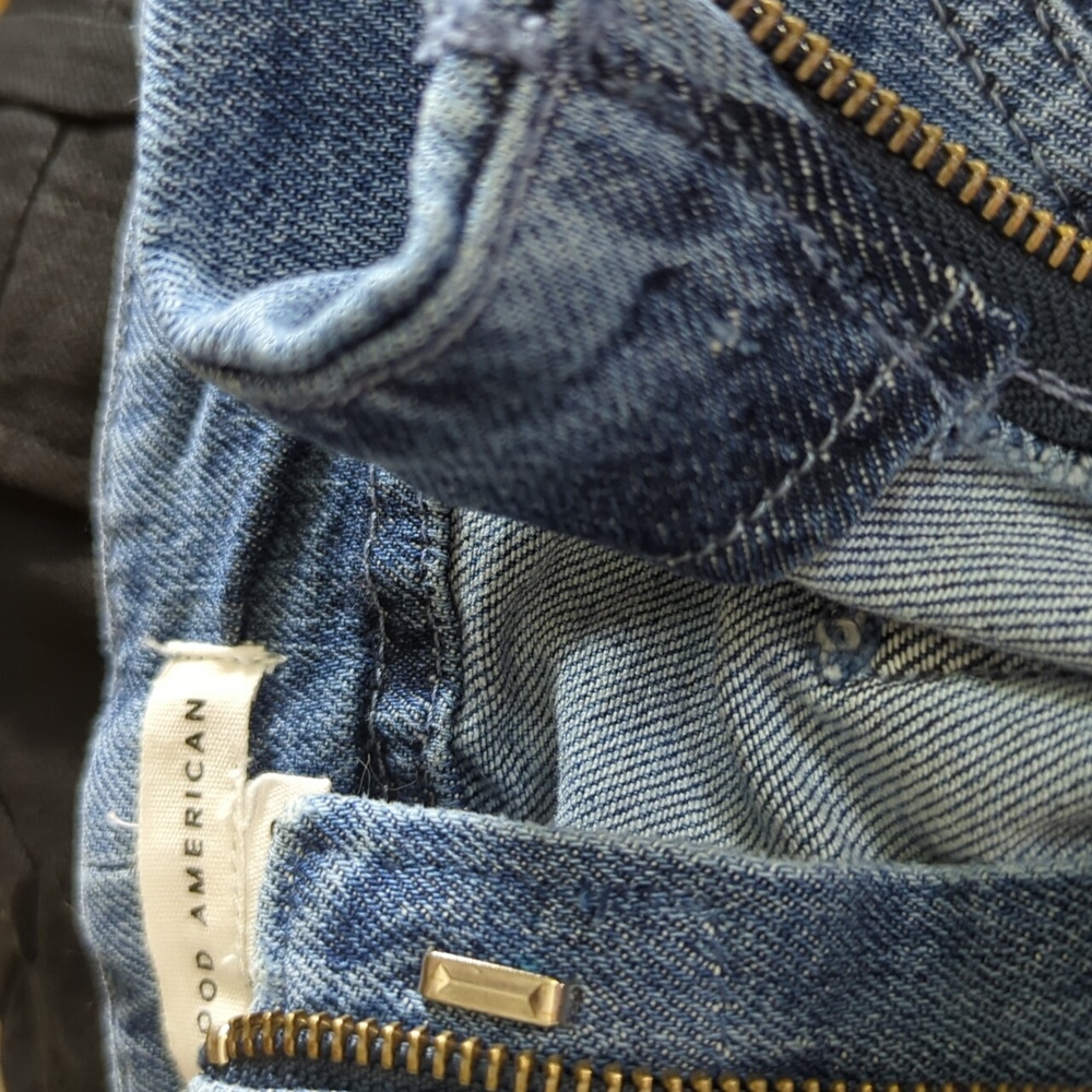 Good American High Rise, Good Classic, Blue Denim, size 29. - Picture 4 of 14